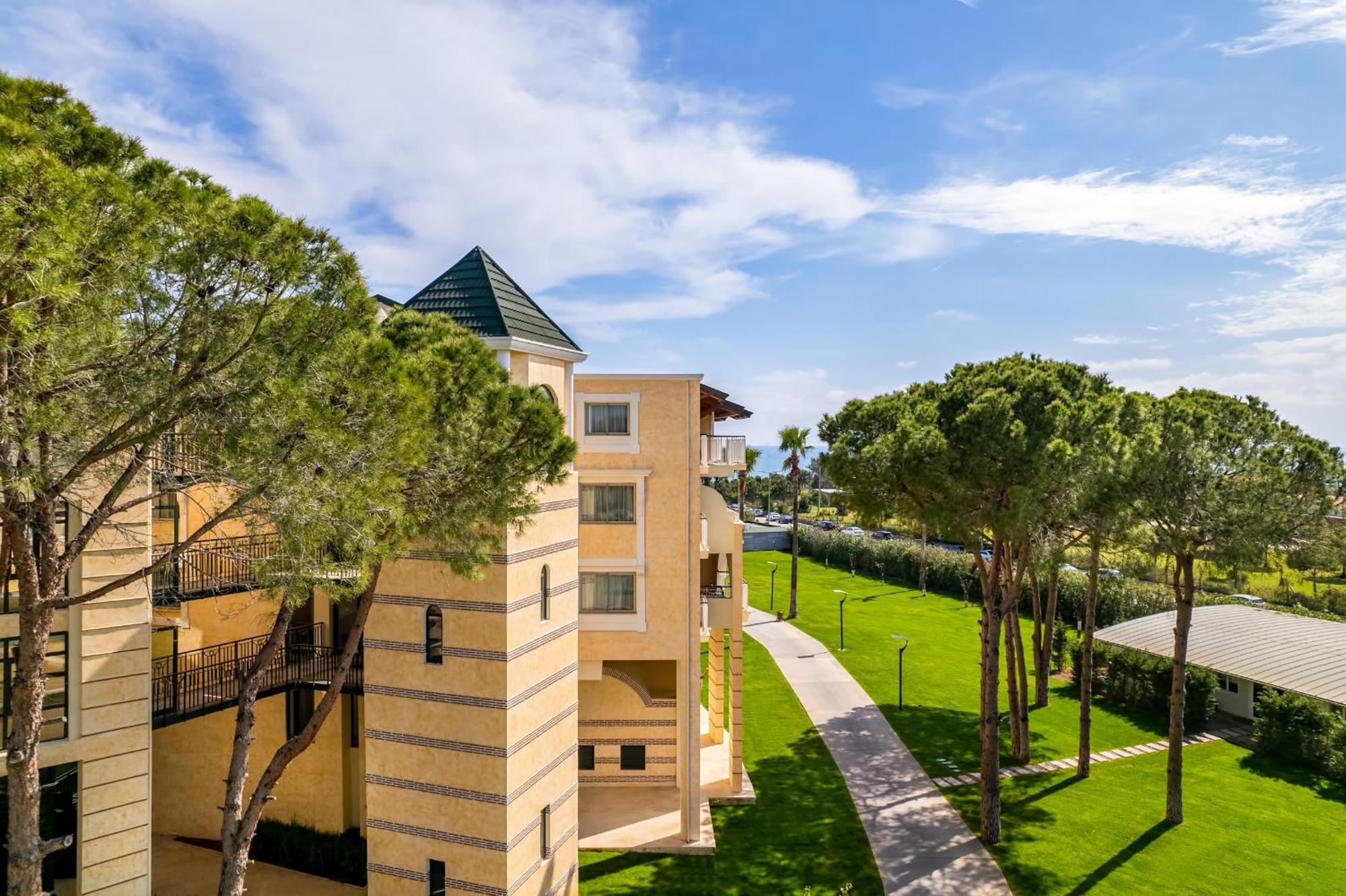 Отель Rixos Park Belek - The Land Of Legends Access Экстерьер фото